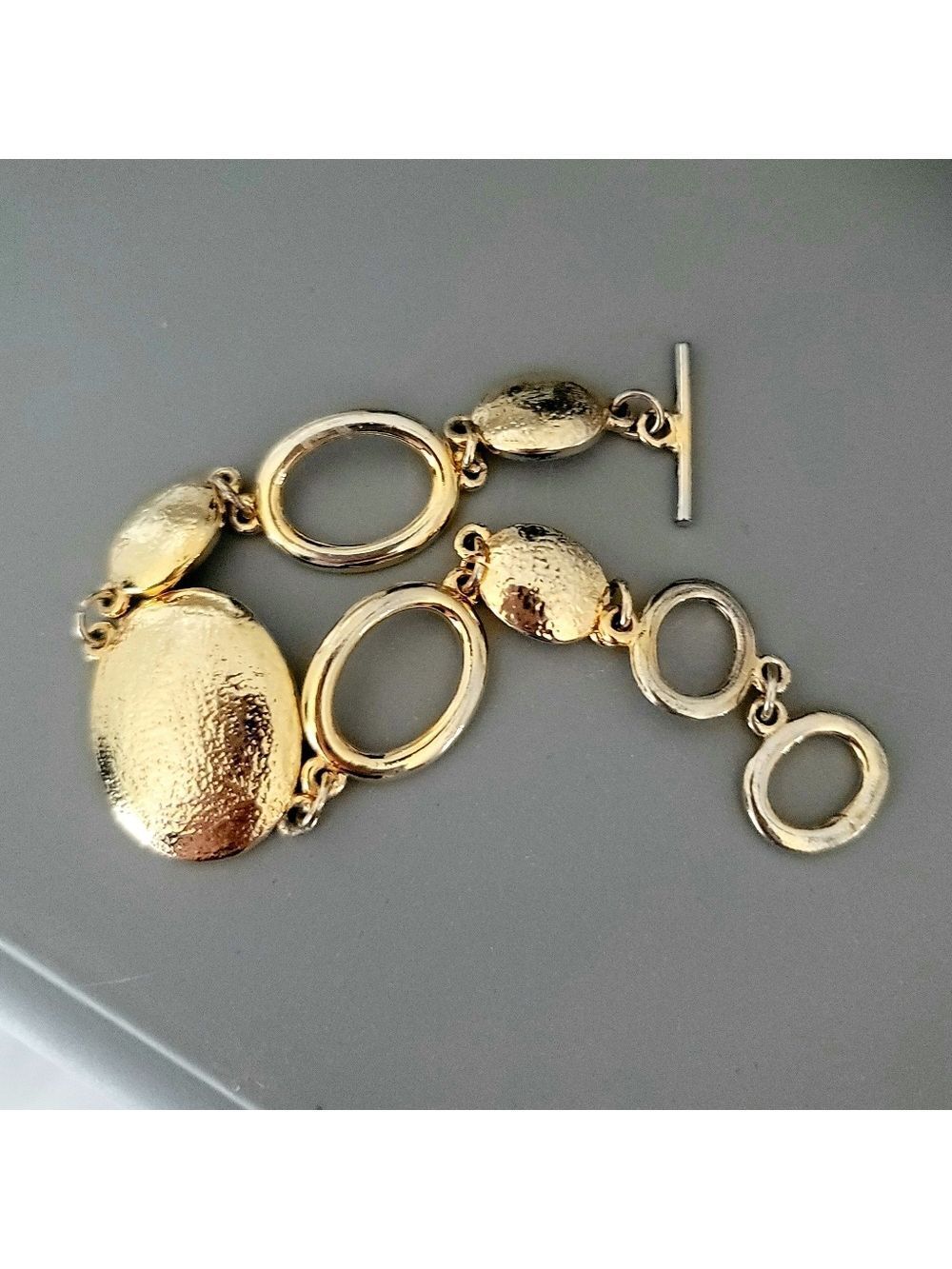 Gold Color Disc Chain Bracelet 7.5 Inch - Picture 4 of 5